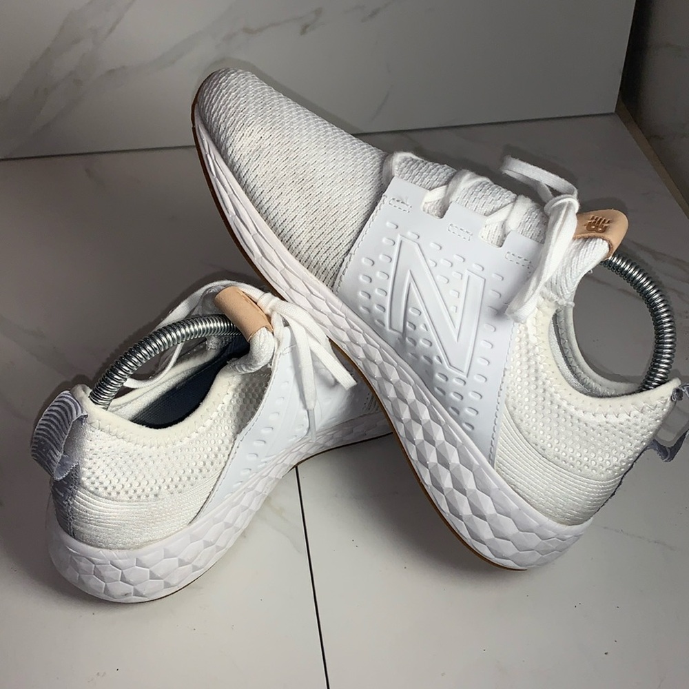 New Balance Cruz Shoes Women's 9.5 White Low Top Running Athletic Sneakers